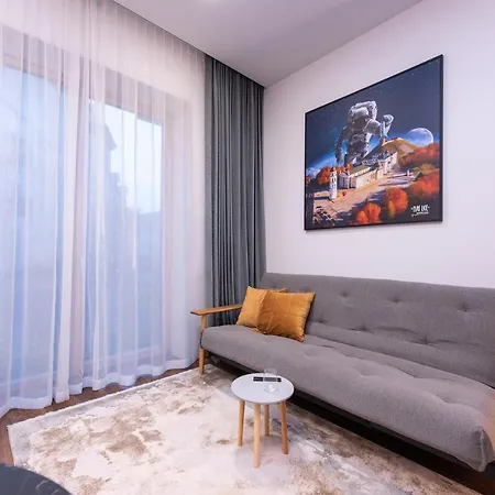 Apartment Cohost I New Basteja Life W-garage Prkg & Self Check-in