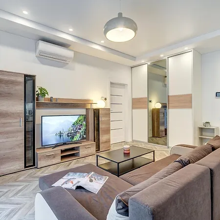New Bastion Life W- Free Garage Prkg & Self Check-in I Cohost