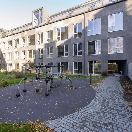 New Bastion Life Apartments W- Free Garage Prkg & Self Check-In I Cohost Apartment *